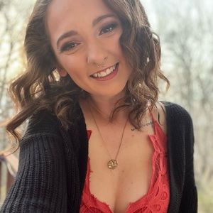 Meet your Posher, Brianna